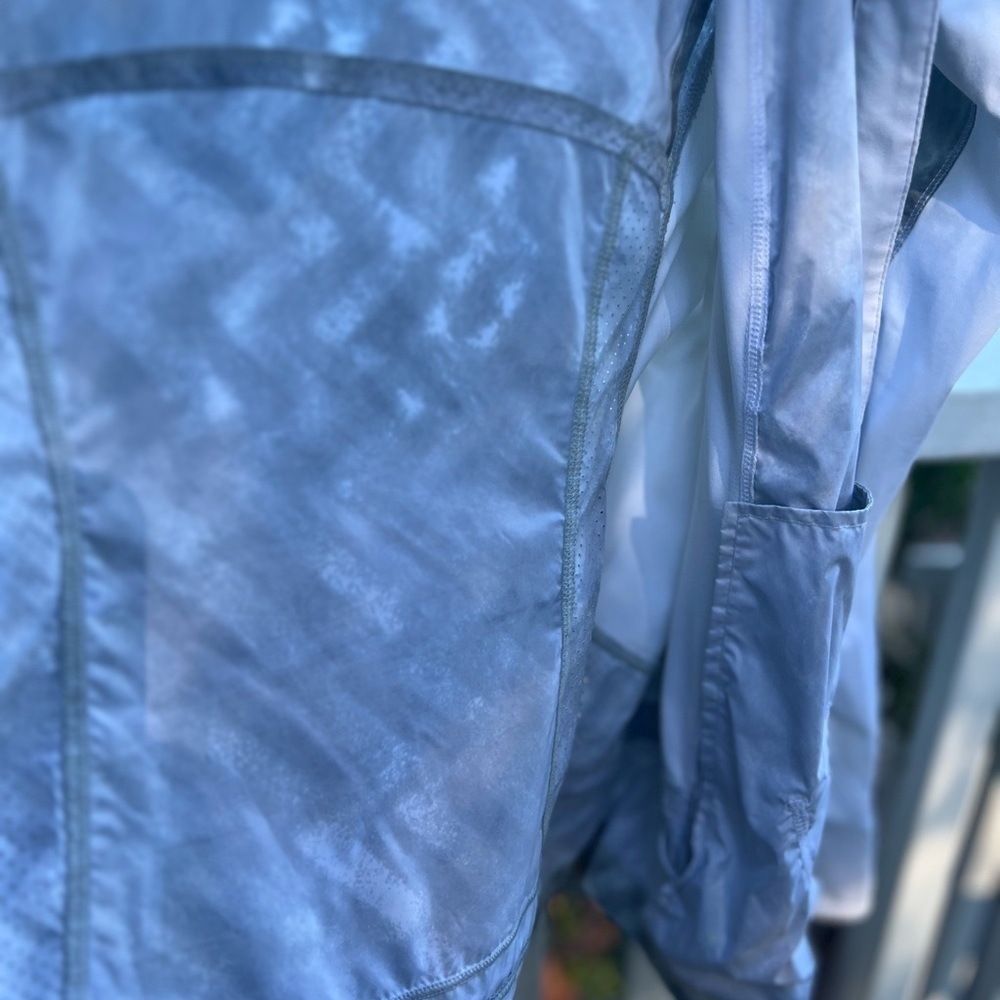 Lululemon Athletica Ski Jacket Gray Insulated Waterproof - Picture 11 of 12